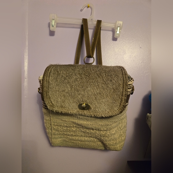 Beige myra Backpack! - Picture 2 of 5